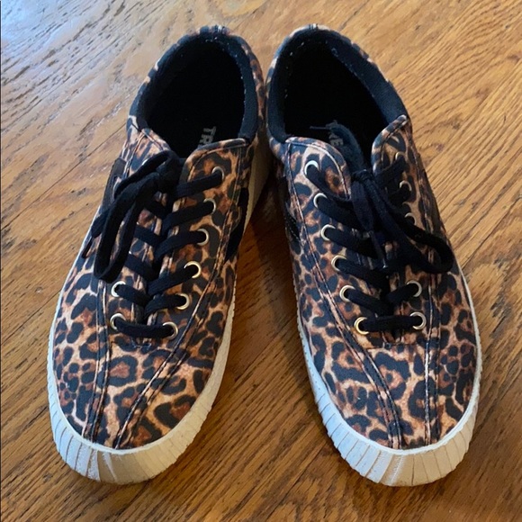 tretorn nylite leopard